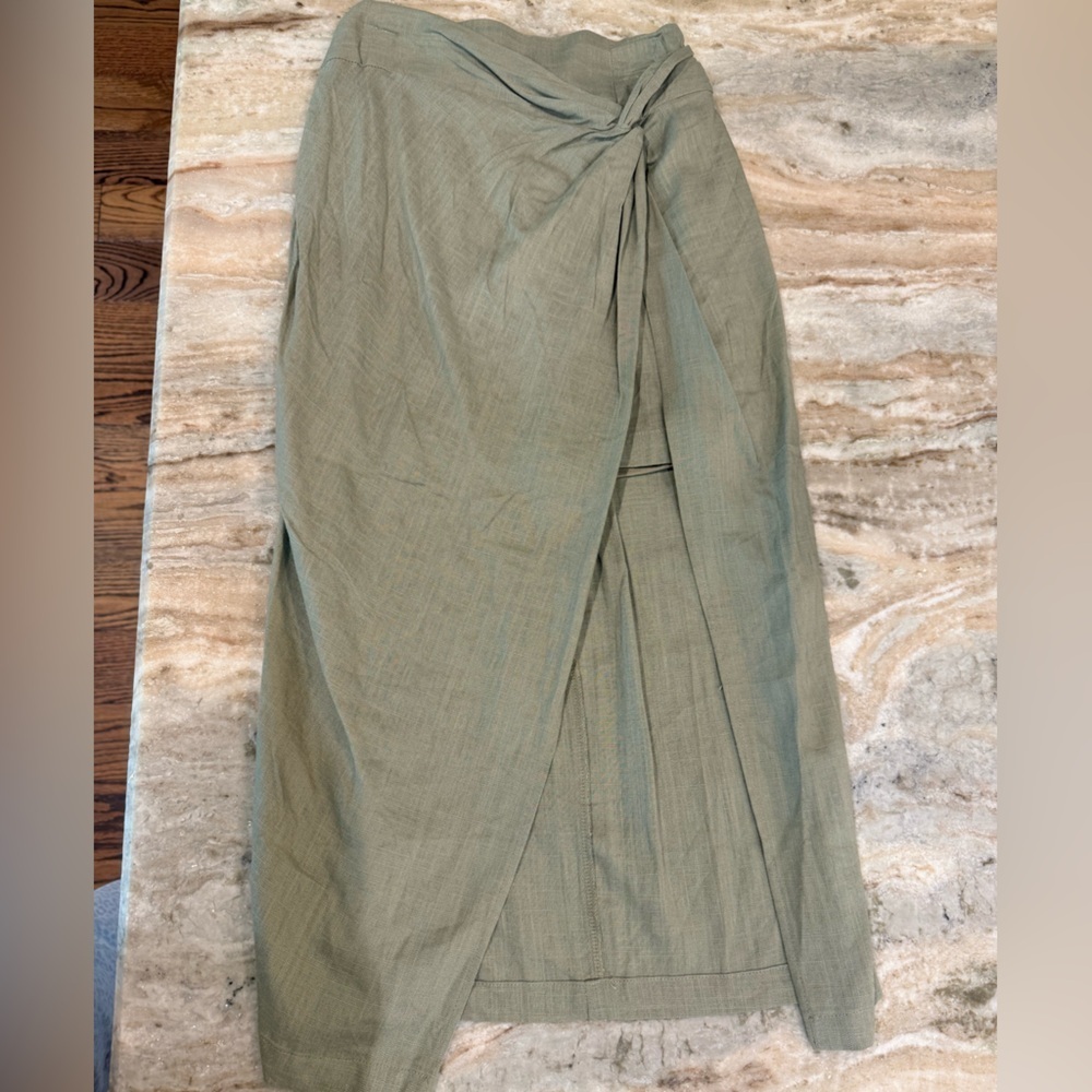 NWT Women’s WILLOW & ROOT twisted tulip midi skirt- Size XS - Picture 4 of 4
